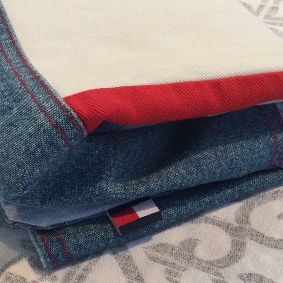 2 pc Tommy Hilfiger pillow cover/sham and queen pillowcase - Picture 12 of 14